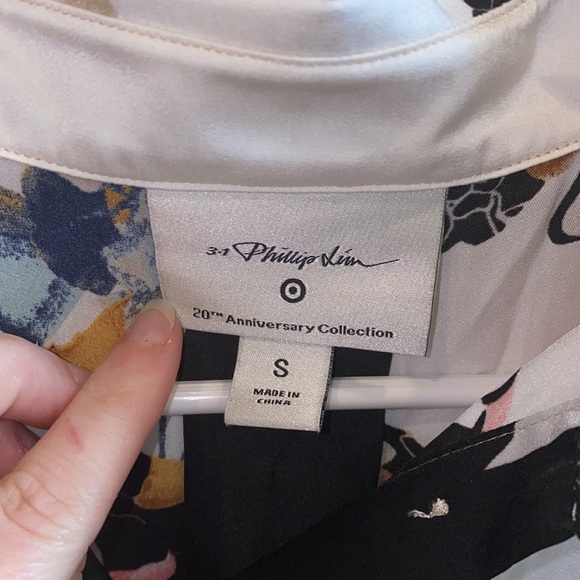 EUC Floral Button Down Formal Shirt by Phillip Jim Women’s Size S Small - Picture 6 of 9